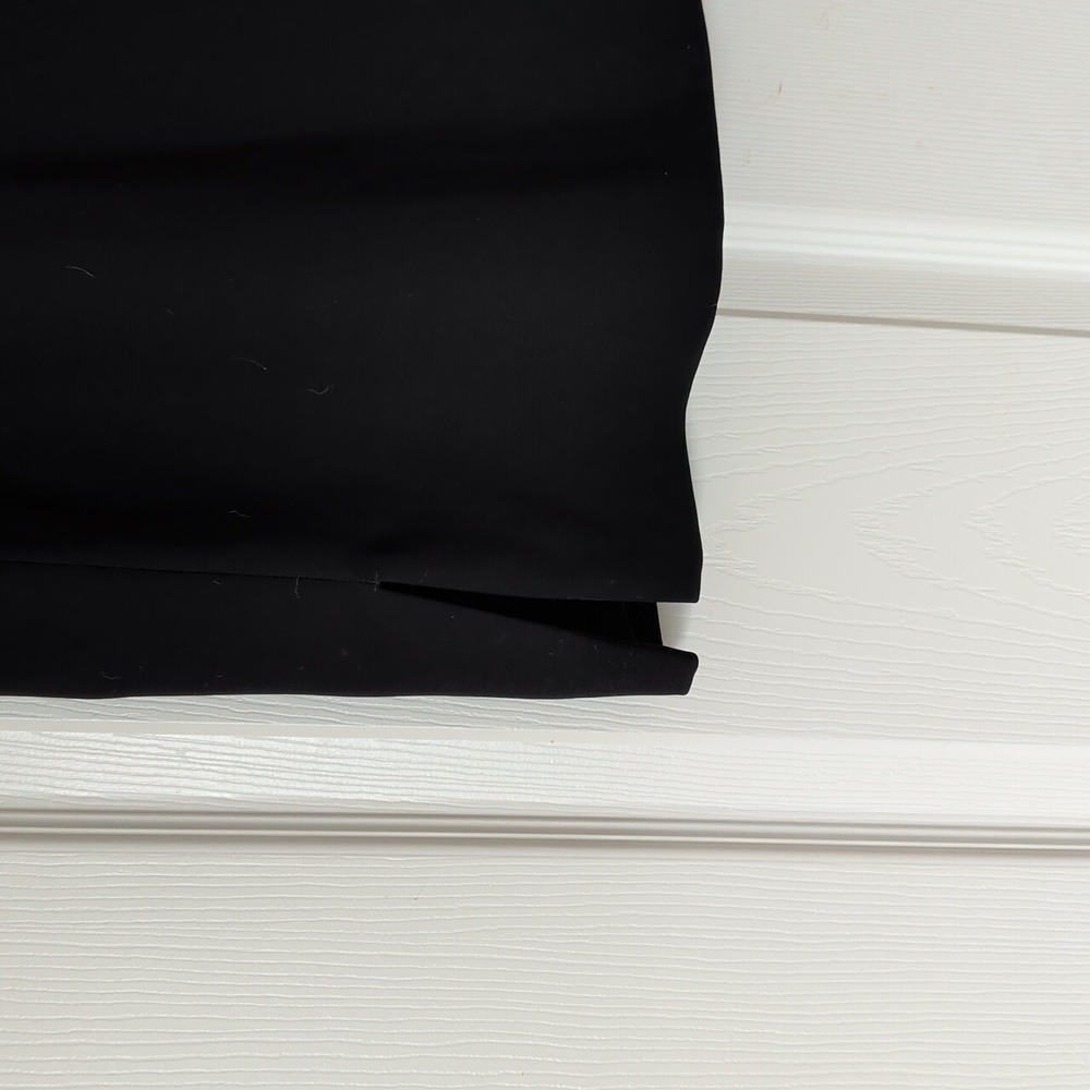 Suit studio Black Skirt Suit. - Picture 4 of 5